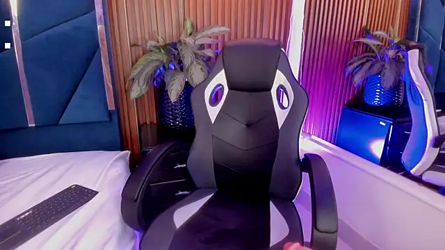 Lia Kitten online show from 6, 10, 2025