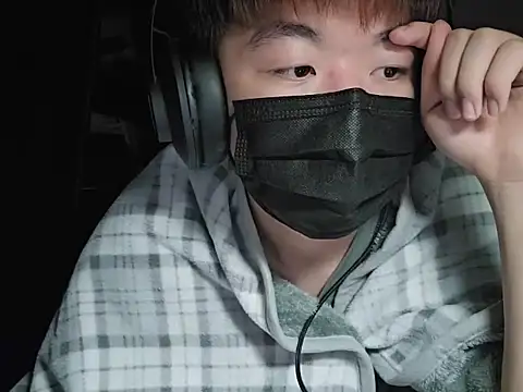 Snapshot of fox165 chatting on 15, 12, 2025 fox165 online show from 15, 12, 2025