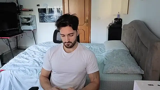 Al3xox02 online show from 12, 1, 2026