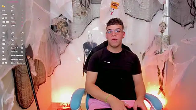 alex boyy online show from 28, 10, 2025