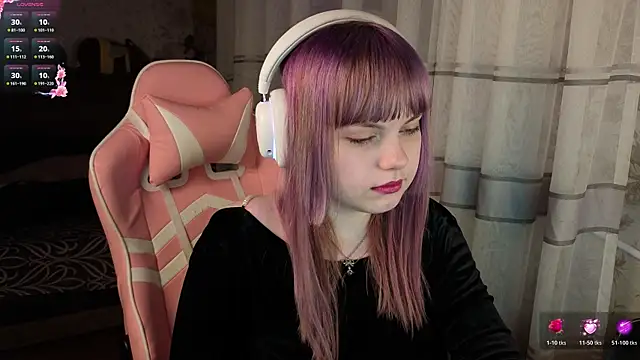 Snapshot of KristiBloom chatting on 6, 3, 2026 KristiBloom online show from 6, 3, 2026