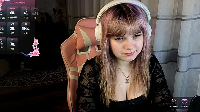 Snapshot of KristiBloom chatting on 27, 3, 2026 KristiBloom online show from 27, 3, 2026