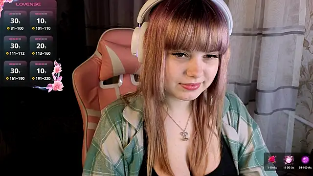 Snapshot of KristiBloom chatting on 28, 3, 2026 KristiBloom online show from 28, 3, 2026