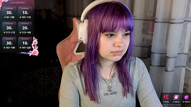 Snapshot of KristiBloom chatting on 14, 4, 2026 KristiBloom online show from 14, 4, 2026