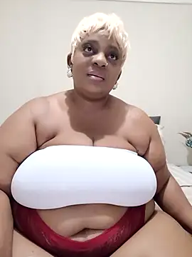 BustyBoobsxXx999 online show from 23, 10, 2025