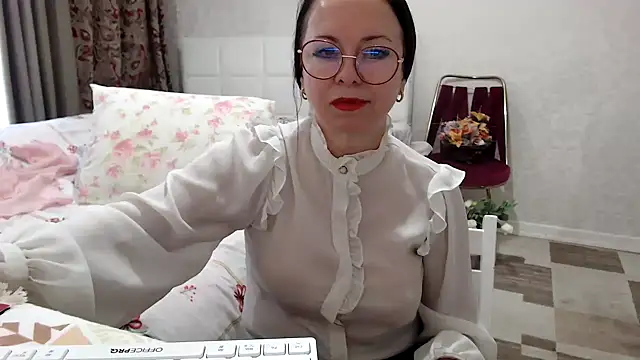 Arisa5000 online show from 16, 12, 2025