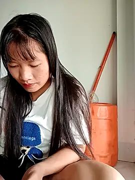 TrangNemo online show from 6, 10, 2025