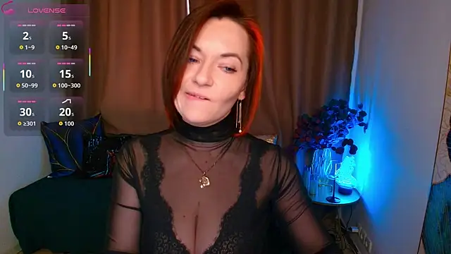 Snapshot of Serena_Foxxx chatting on 28, 4, 2026 Serena Foxxx online show from 28, 4, 2026