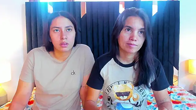 Sofy and Mia online show from 7, 10, 2025