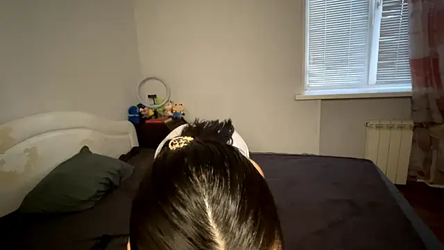 KamilahArcilla online show from 20, 10, 2025