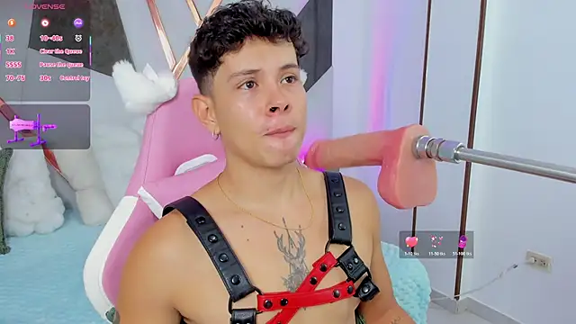 Snapshot of Daniel_Suarez18 chatting on 28, 10, 2025 Daniel Suarez18 online show from 28, 10, 2025