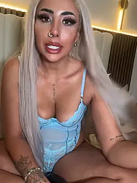 Snapshot of zara_bellexx chatting on 24, 7, 2026 zara bellexx online show from 24, 7, 2026