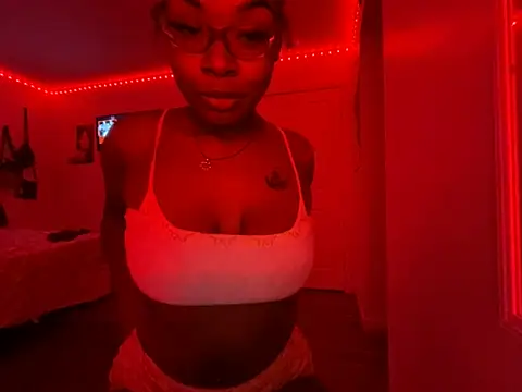 Snapshot of twerkaholic120 chatting on 15, 10, 2025 twerkaholic120 online show from 15, 10, 2025