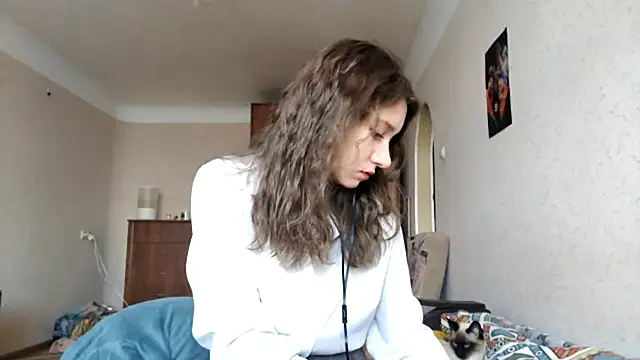 MiaLovelyOne online show from 8, 10, 2025