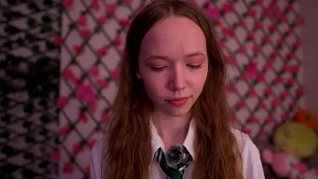 Petite Polly online show from 18, 10, 2025