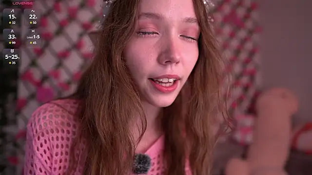 Petite Polly online show from 2, 11, 2025