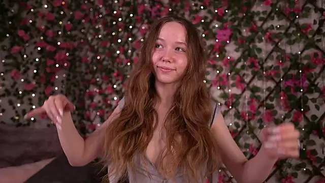 Petite Polly online show from 14, 12, 2025