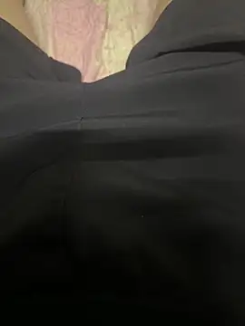 Snapshot of Showciu chatting on 5, 11, 2025 Showciu online show from 5, 11, 2025