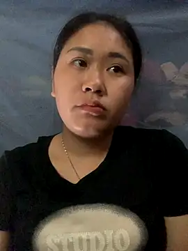 Snapshot of Misu-u chatting on 13, 10, 2025 Misu-u online show from 13, 10, 2025