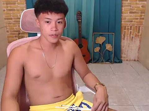 ur naughtyboy patrick online show from 3, 11, 2025