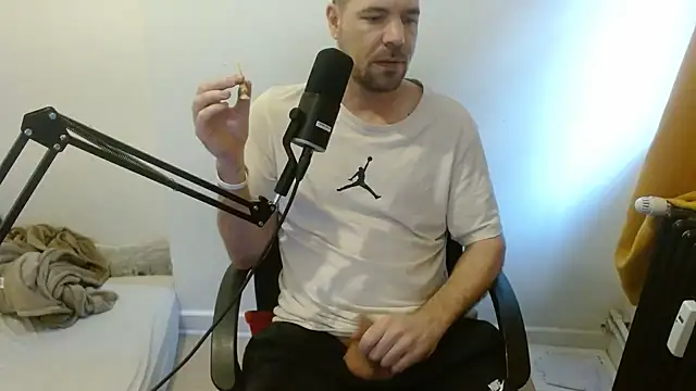 chibrax918 online show from 17, 12, 2025