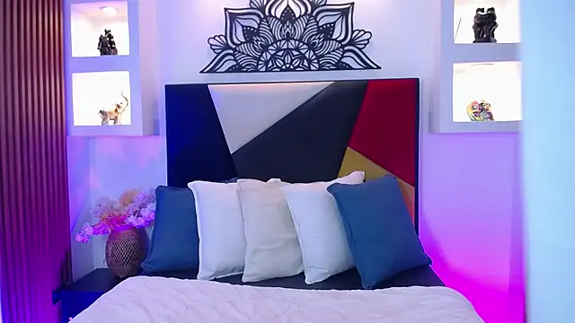 Emo Boy  online show from 1, 3, 2026