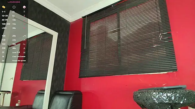 Alisson Steelersexy online show from 8, 4, 2026