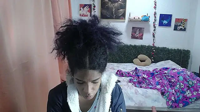 Snapshot of thianahorny chatting on 20, 6, 2026 thianahorny online show from 20, 6, 2026
