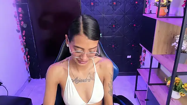 Snapshot of KarlaSlutSkinny__ chatting on 19, 7, 2026 KarlaSlutSkinny online show from 19, 7, 2026