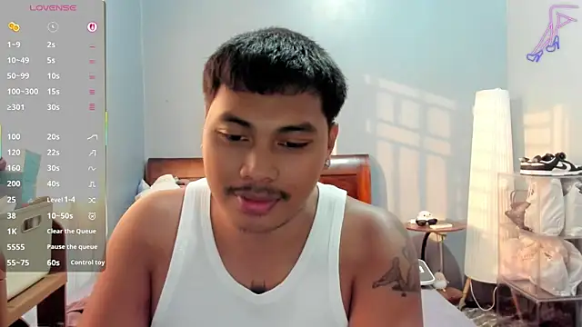 LuisitoJuancho55 online show from 13, 4, 2026