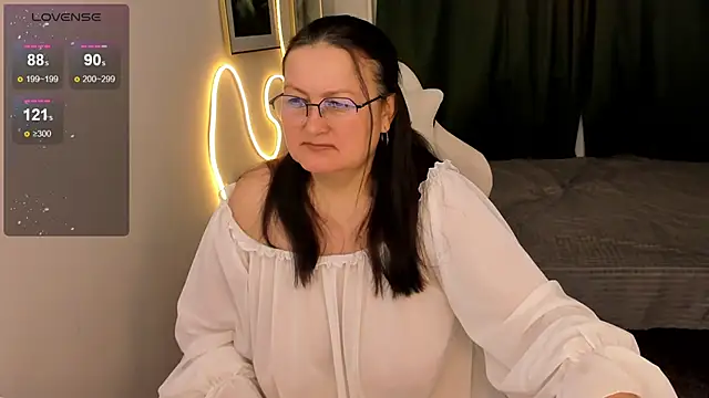 hottyannaa online show from 16, 2, 2026