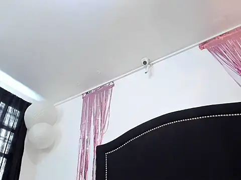 Snapshot of Nezuko__tanyi chatting on 8, 10, 2025 Nezuko tanyi online show from 8, 10, 2025