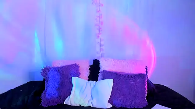 Snapshot of HeidyRousse chatting on 29, 5, 2026 HeidyRousse online show from 29, 5, 2026