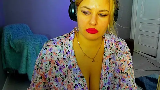 Passion-Blondy online show from 6, 2, 2026