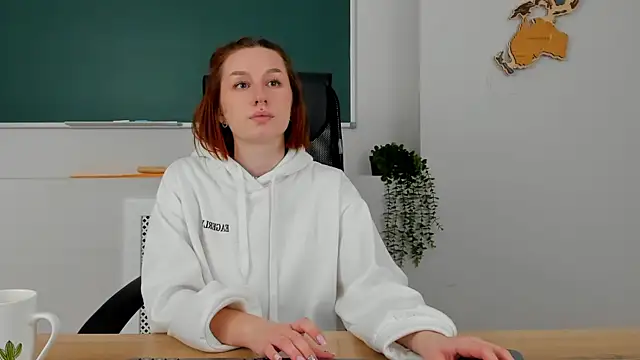 ClaireMathis online show from 5, 4, 2026