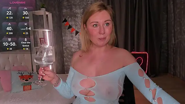 scent  of woman online show from 6, 1, 2026