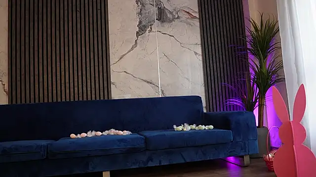 RachelRavee online show from 6, 4, 2026