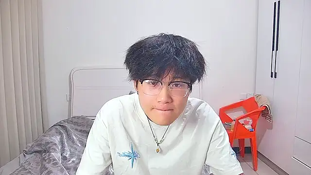 Snapshot of KK-cuteboy chatting on 1, 6, 2026 KK-cuteboy online show from 1, 6, 2026