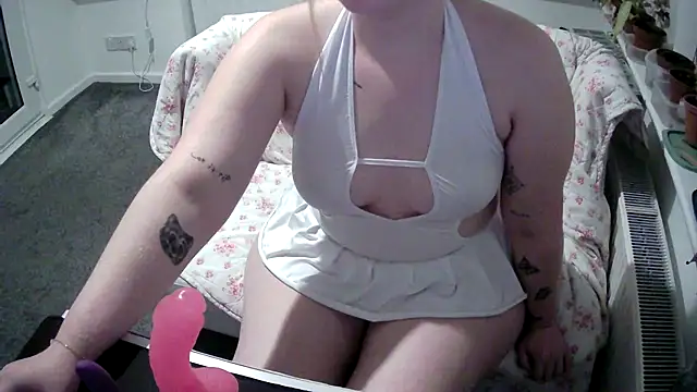 Snapshot of LexiBluXx chatting on 18, 10, 2025 LexiBluXx online show from 18, 10, 2025