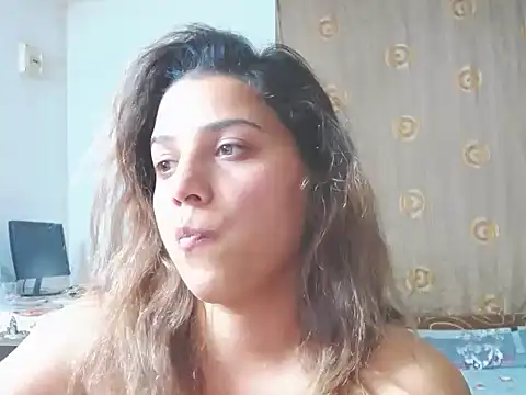 MadisonCharm online show from 18, 4, 2026