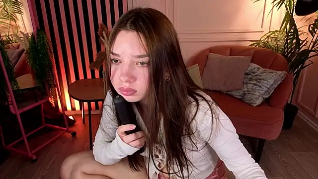 Sandy Steel online show from 8, 11, 2025