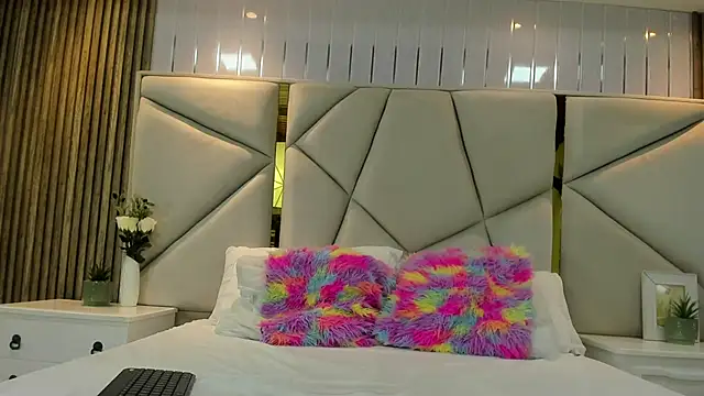 Snapshot of rebeca_brown_ chatting on 11, 10, 2025 rebeca brown online show from 11, 10, 2025