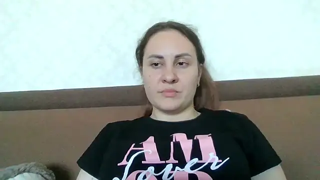 Snapshot of MeadowEyes chatting on 9, 6, 2026 MeadowEyes online show from 9, 6, 2026