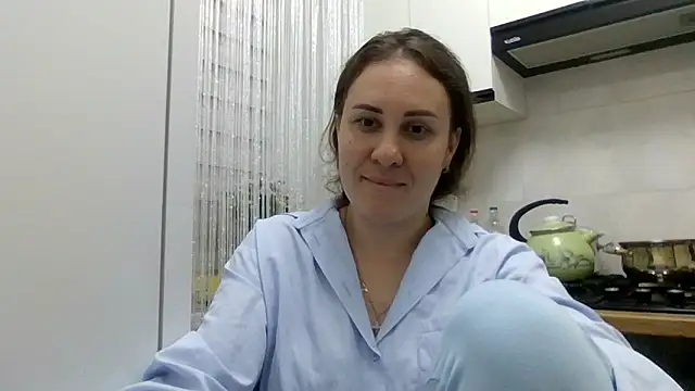 Snapshot of MeadowEyes chatting on 18, 6, 2026 MeadowEyes online show from 18, 6, 2026
