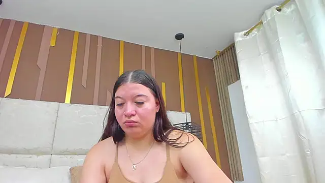 Snapshot of AmbarGills chatting on 9, 4, 2026 AmbarGills online show from 9, 4, 2026