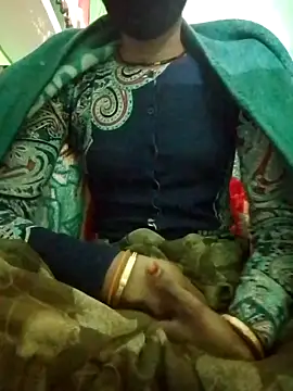 Snapshot of nainshilodhi28 chatting on 8, 11, 2025 nainshilodhi28 online show from 8, 11, 2025