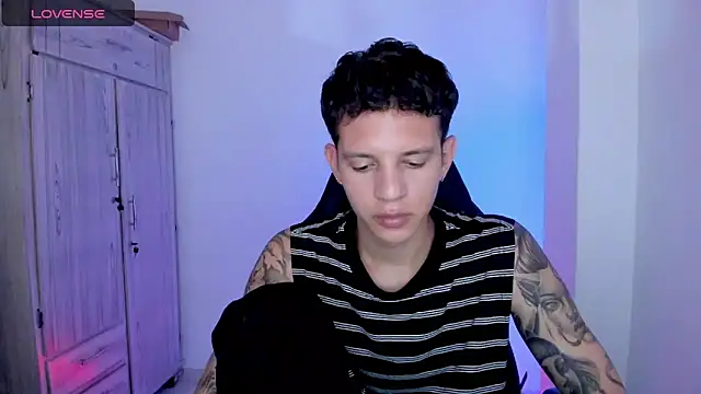 tylernova online show from 25, 5, 2026