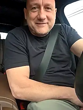 Snapshot of akstr8 chatting on 26, 3, 2026 akstr8 online show from 26, 3, 2026