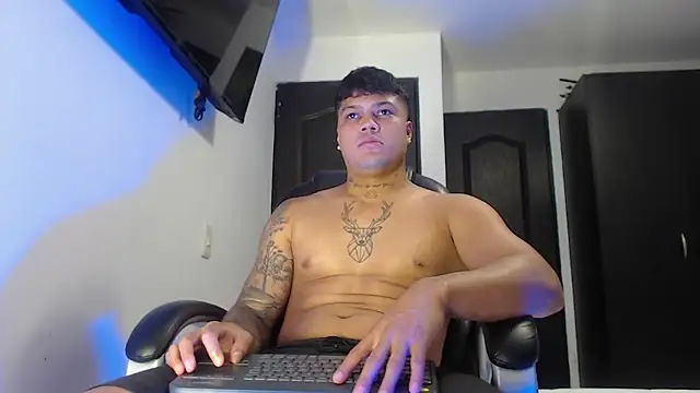 Boyhot 00 online show from 18, 10, 2025