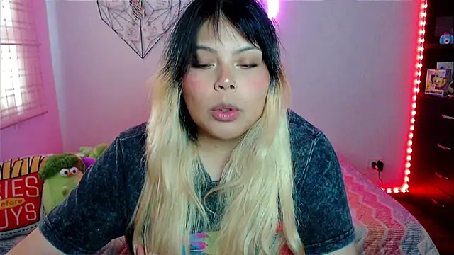 EllieMoonX online show from 18, 3, 2026